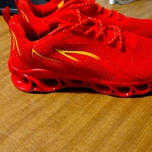 Brand new size 11 men's athletic shoes